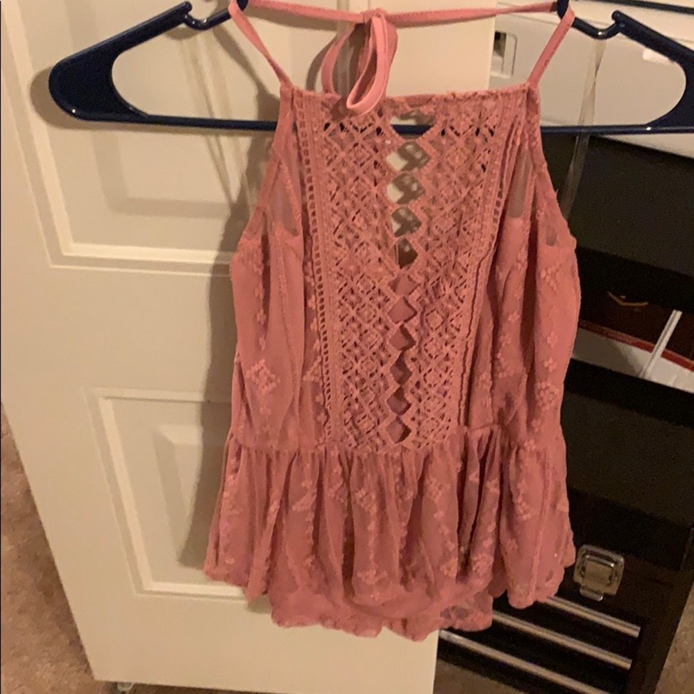 Top, hardy worn